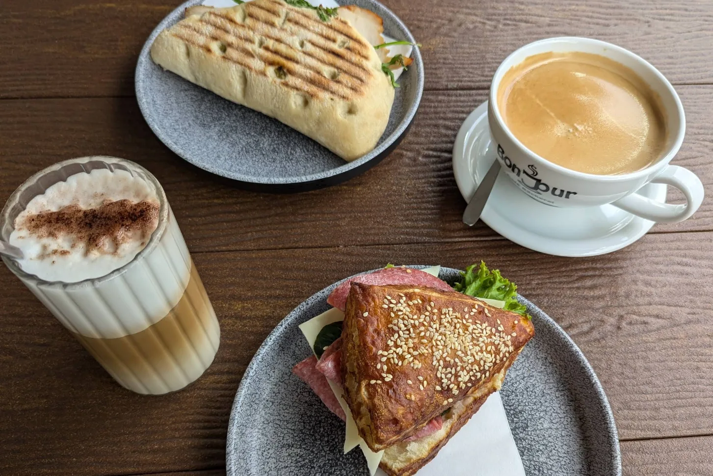 Café Bakery Bonjour (13).png