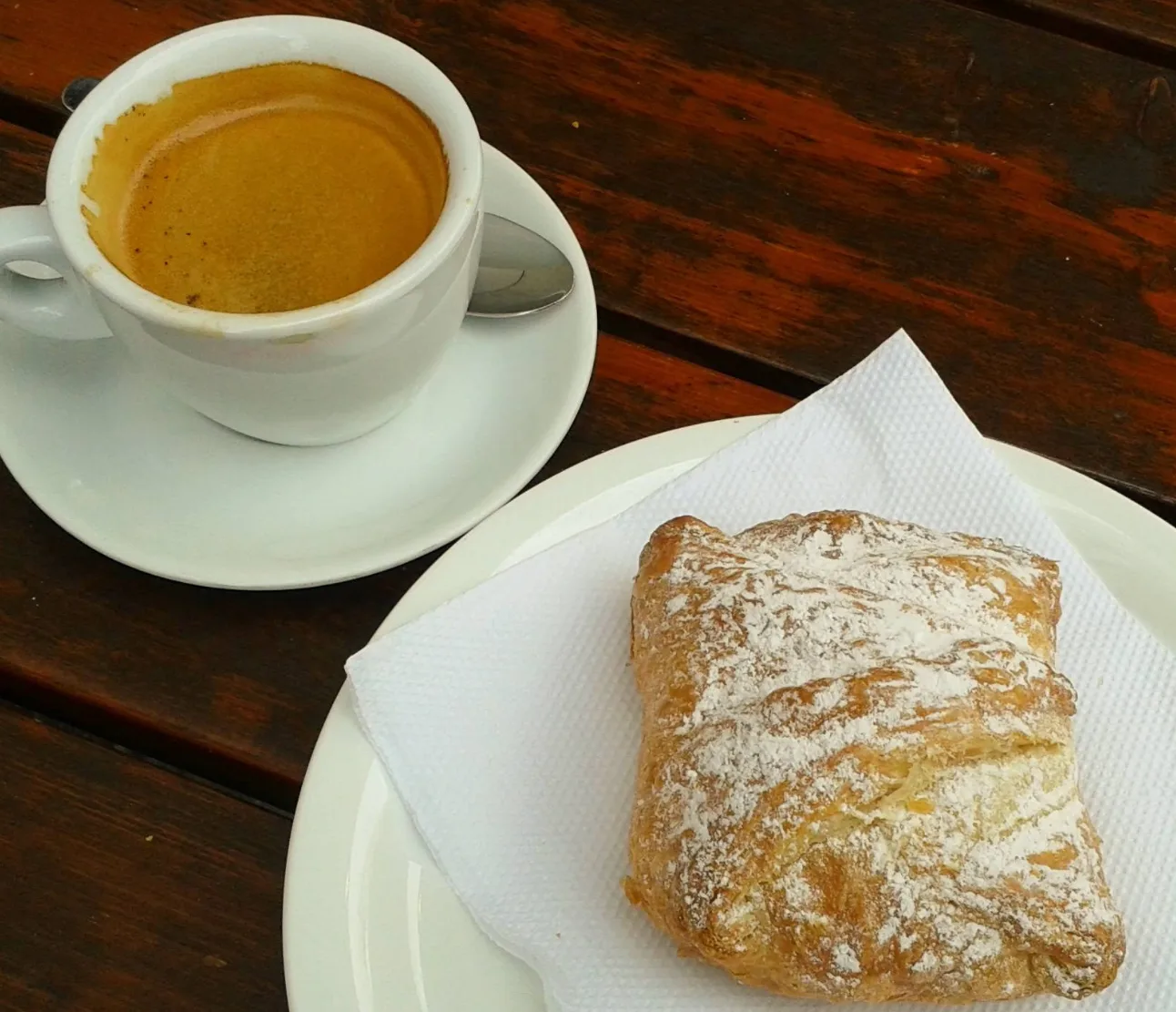 Café Bakery Bonjour (17).png