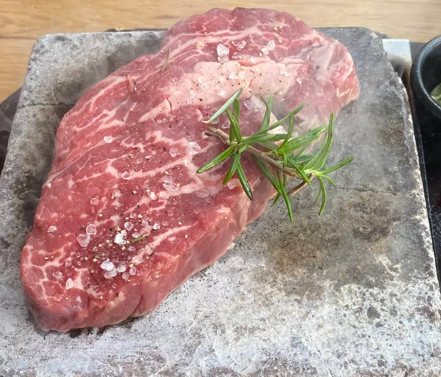FRANKIES Steak & Burger (14).webp