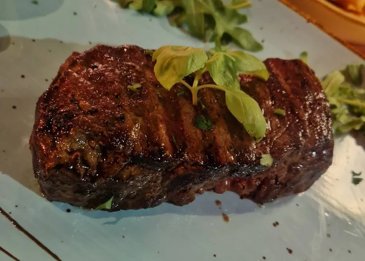 FRANKIES Steak & Burger (18).webp