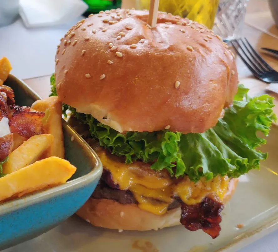 FRANKIES Steak & Burger (19).webp