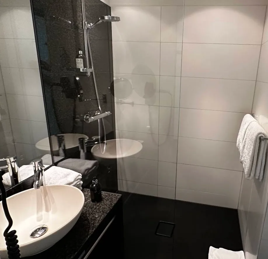 Motel One (3).webp