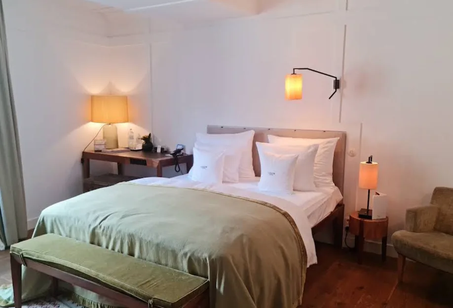 LOUIS Hotel (9).webp