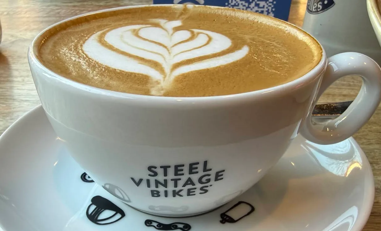 Steel Vintage Bikes Café (6).png