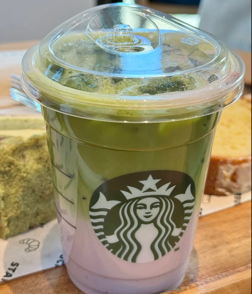 Starbucks (5).png