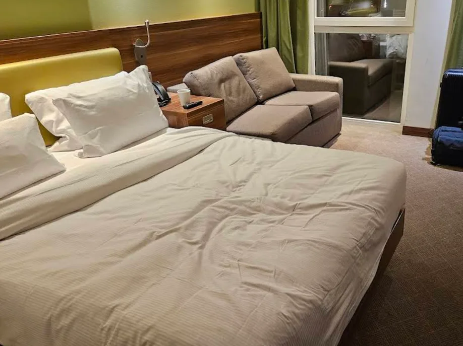 Hampton by Hilton (4).webp