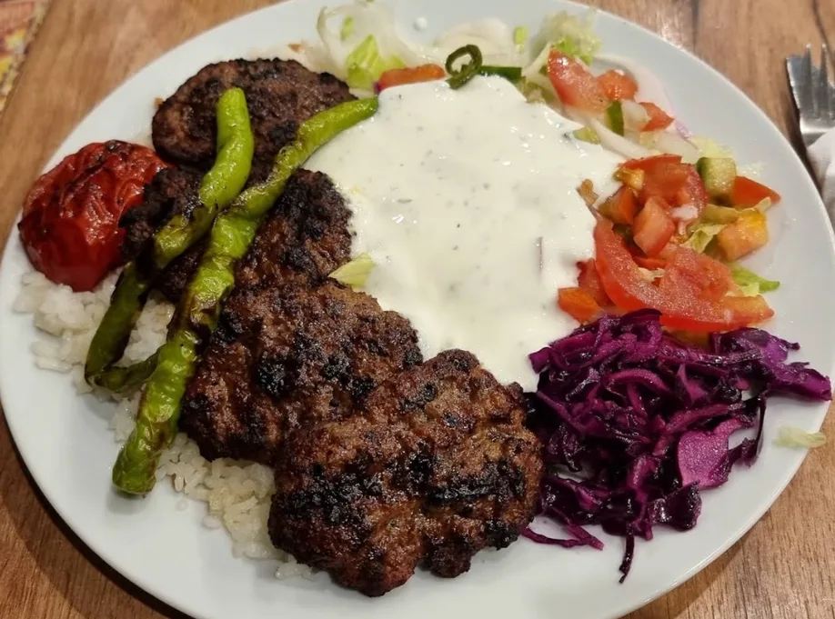 STEAK DÖNER Türkish Cuisine (8).webp