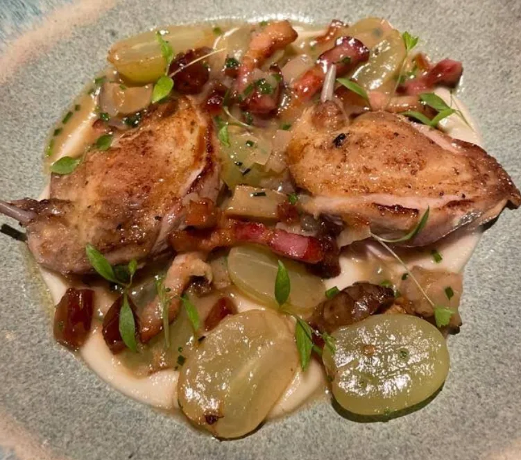 Bootshaus Grill & Bar (32).png