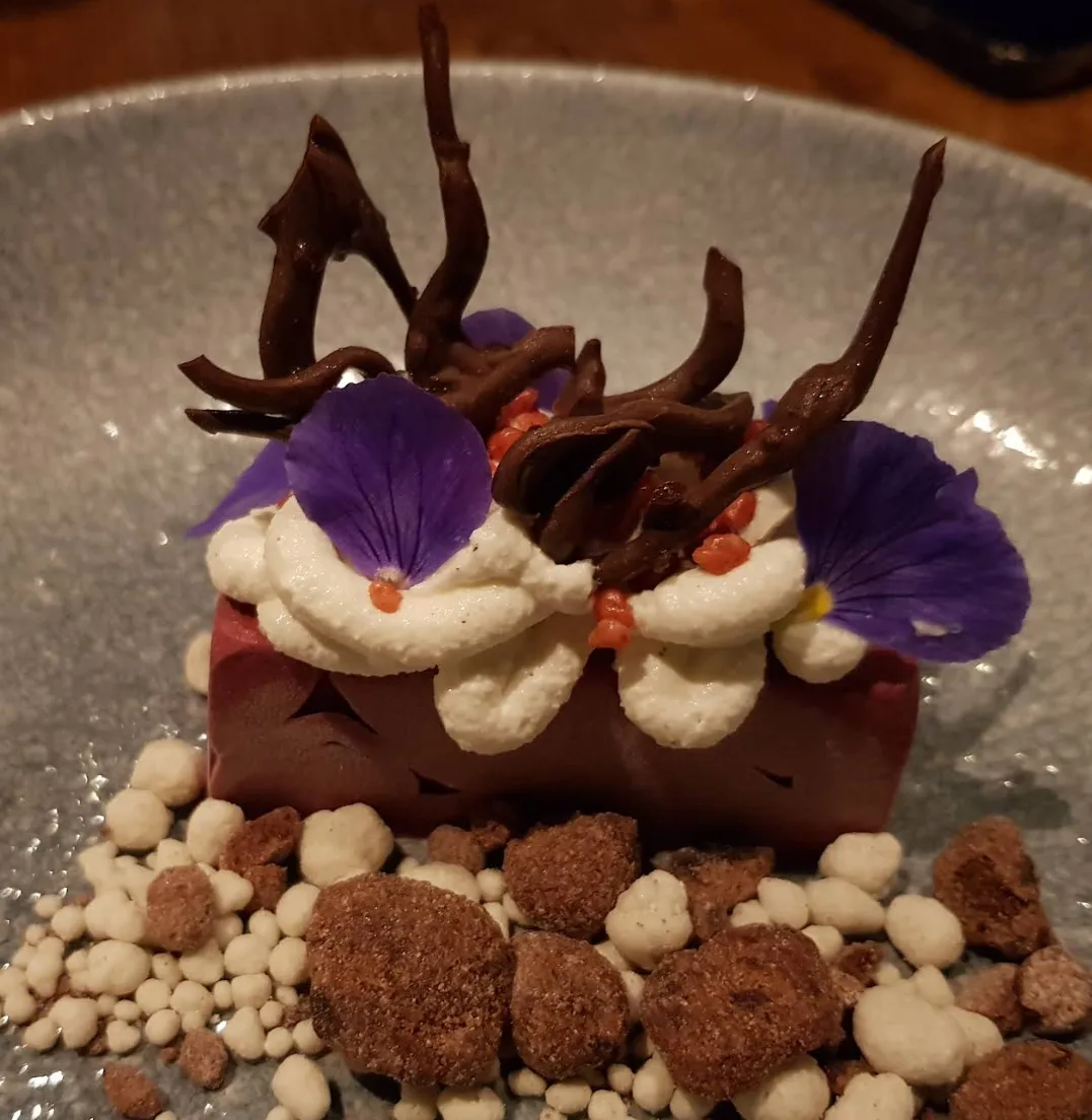 Bootshaus Grill & Bar (39).png
