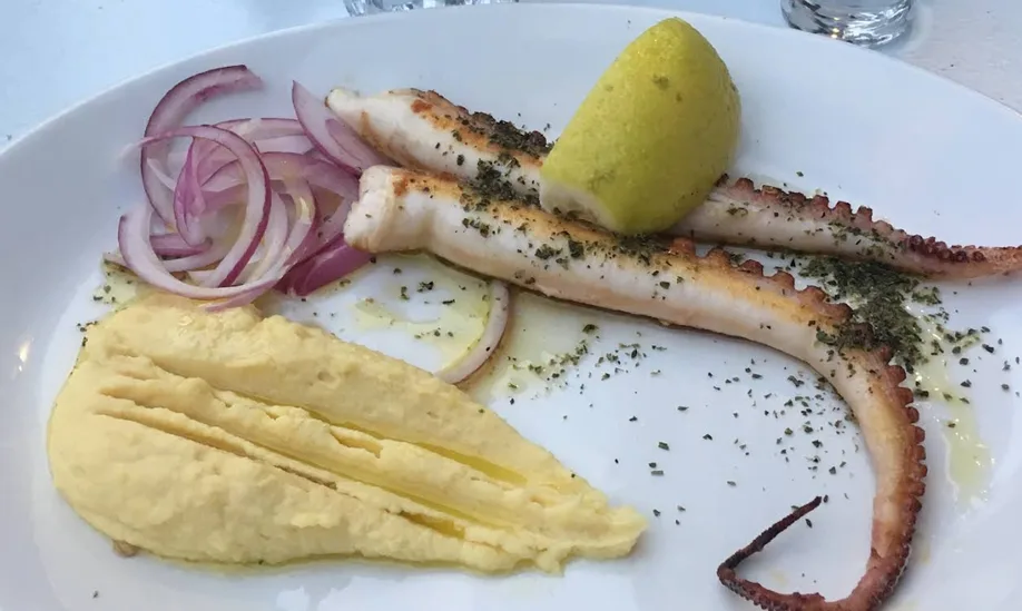 Taverna Paros (26).png