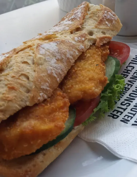Kamps Bäckerei mit Backstube (6).png