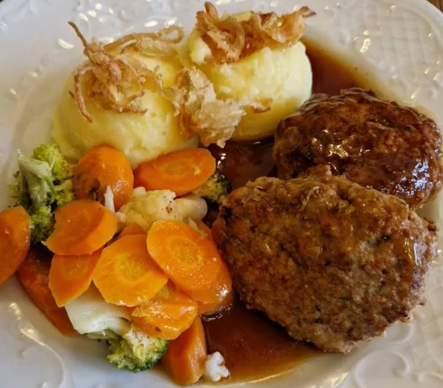 Gaststätte Burg Pappenheim (28).webp