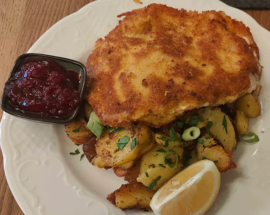 Gaststätte Burg Pappenheim (37).webp