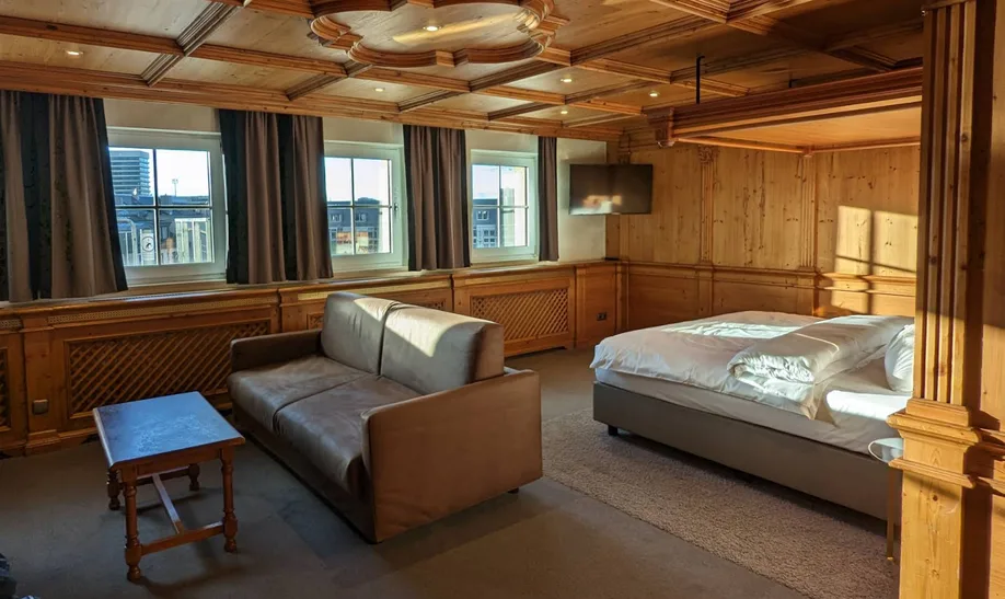 KING's HOTEL (9).webp