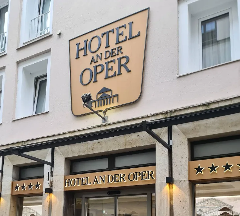 Hotel an der Oper.webp
