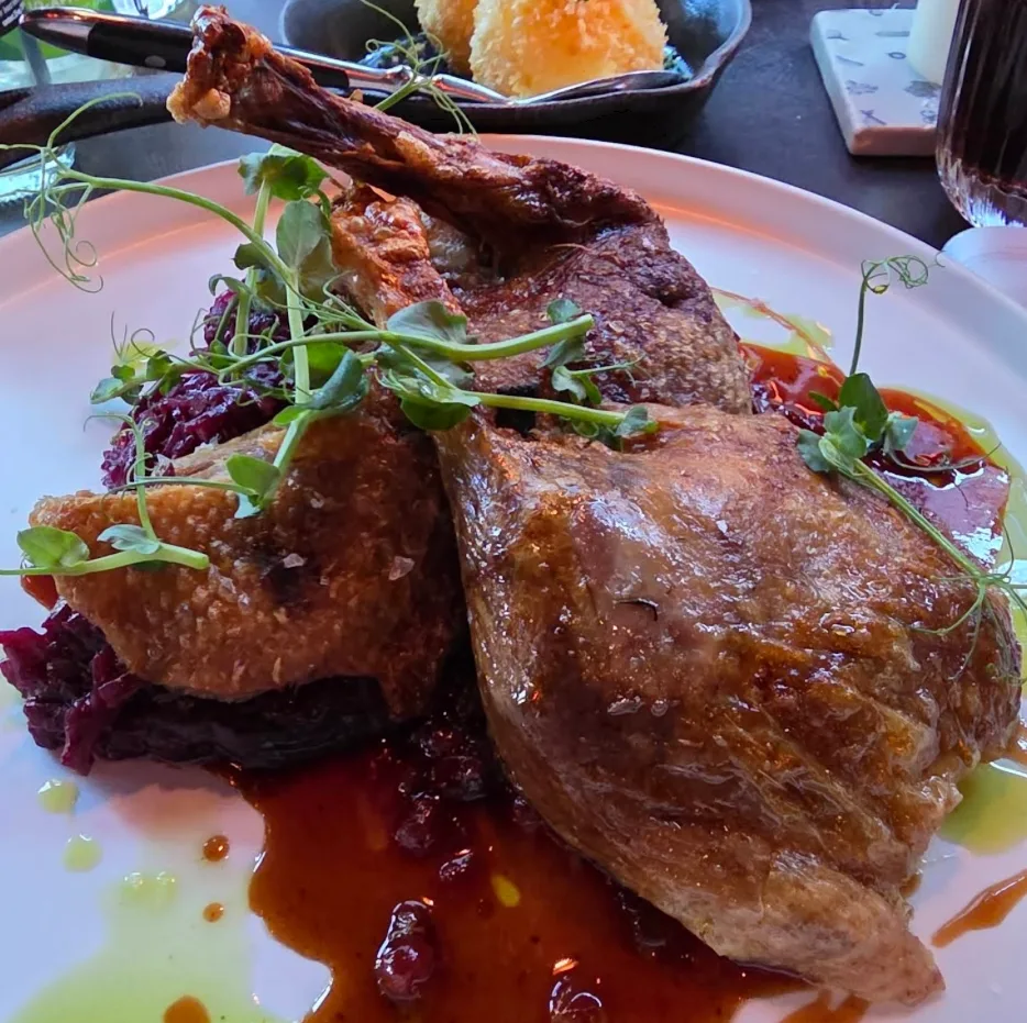 heimat Restaurant (9).png