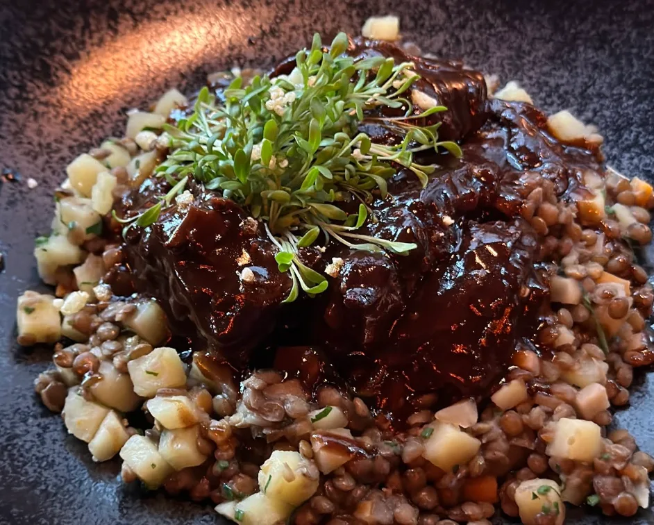 heimat Restaurant (45).png