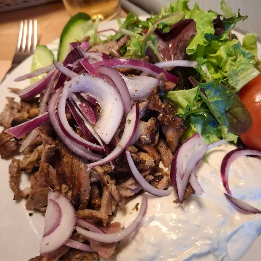 Griechische Taverne Zur Gartenlaube (2).webp