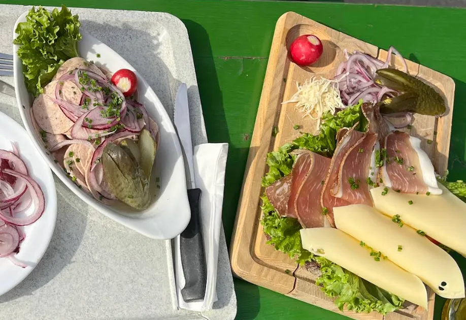 Biergarten am Chinesischen Turm (2).webp