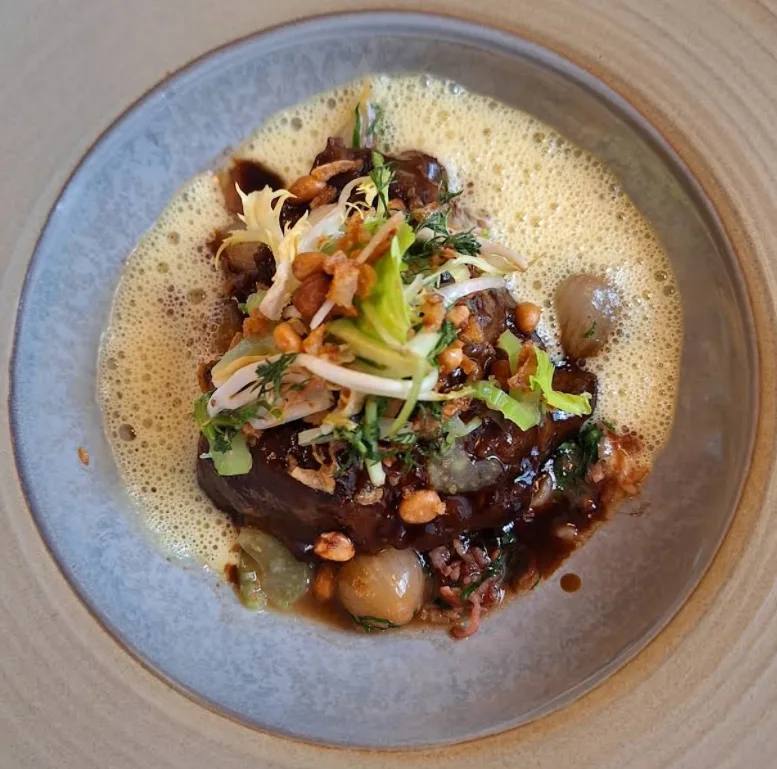 Les Deux (2).webp